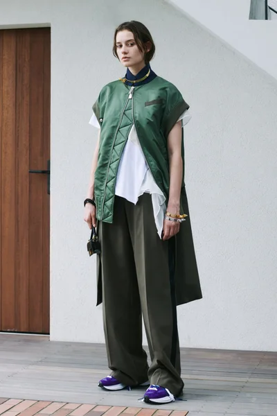 Look 30